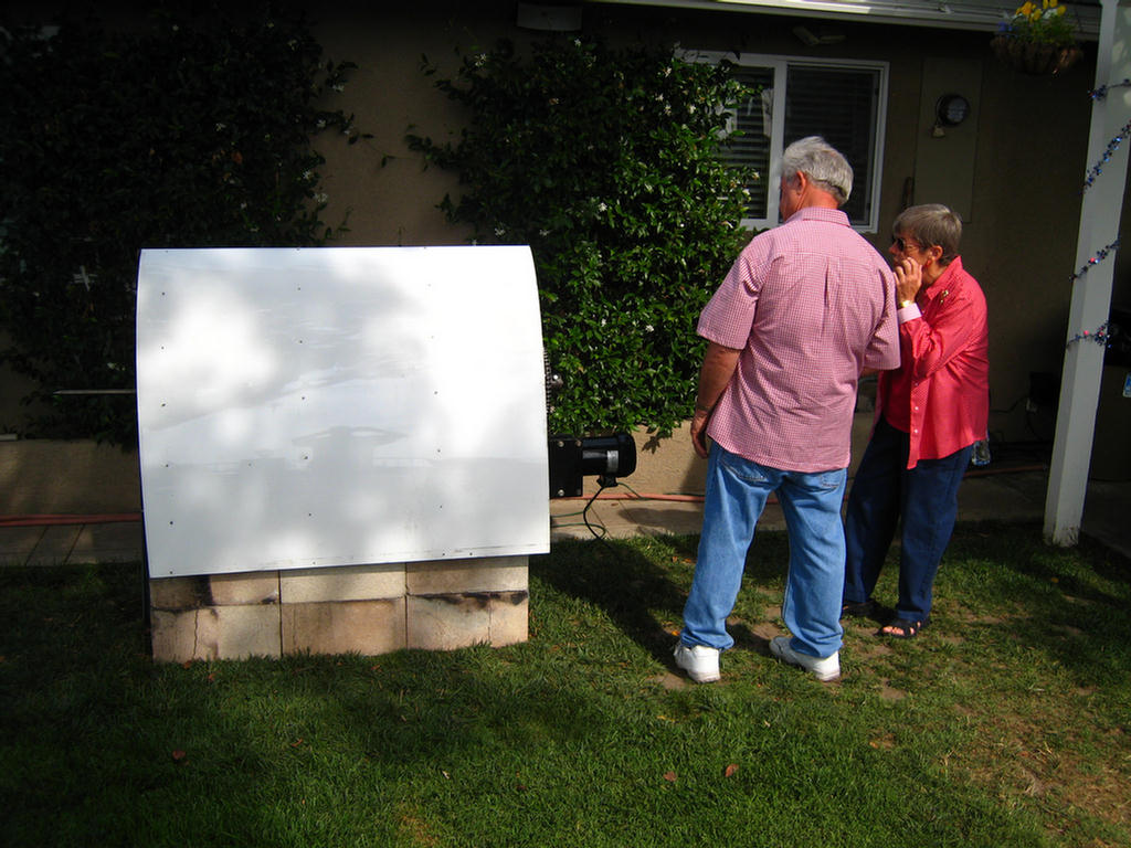 Leroy & Sue Inspect The Vittles