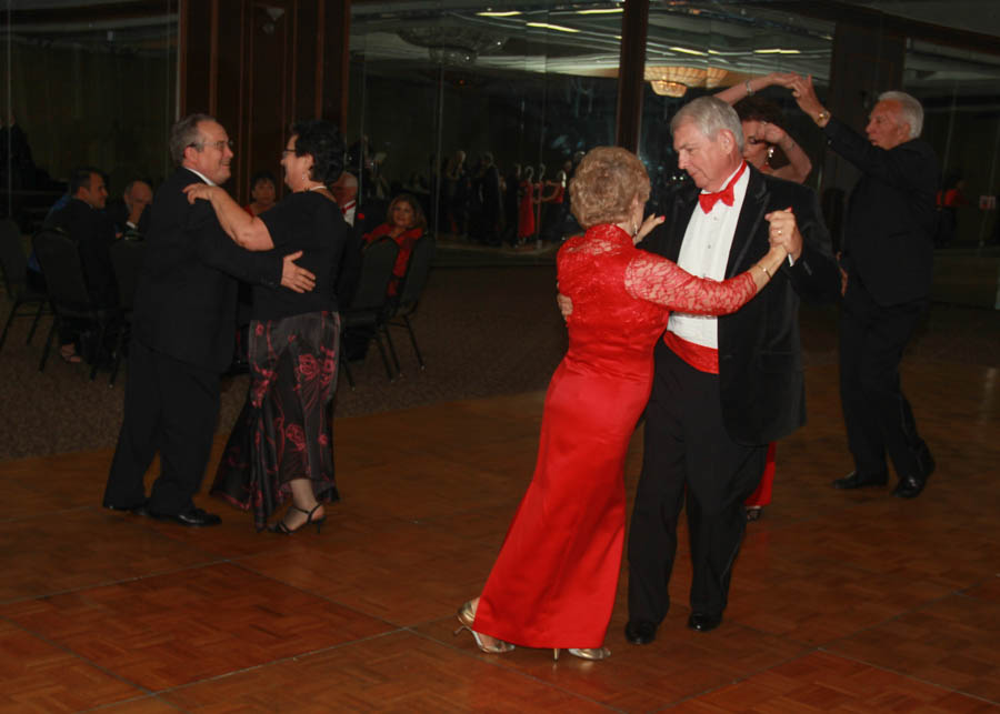 Dancing Home For The Holidays - Nightlighters December 2014