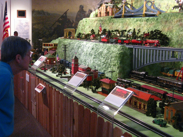 Nixon Library Trains Display 1/8/2010