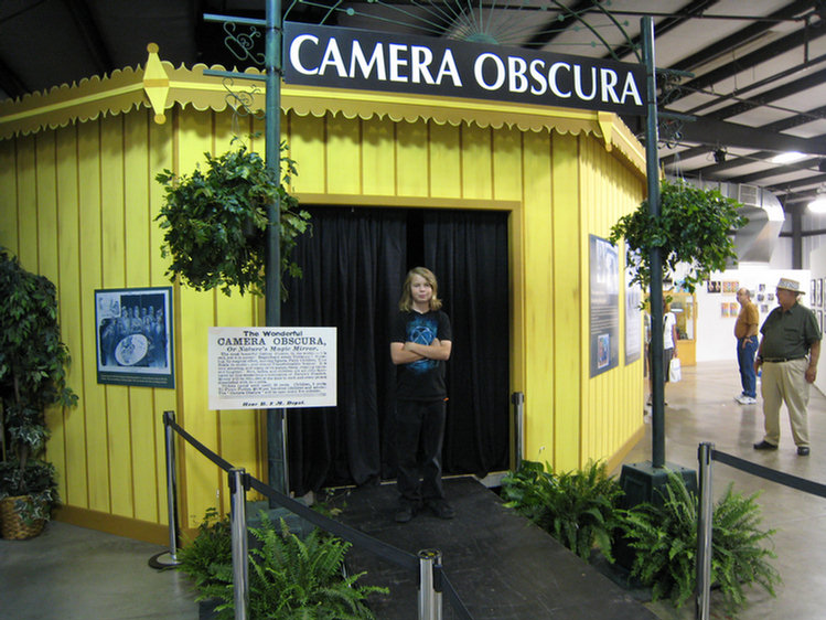 Jeanette visits the fair on
 day two 2008