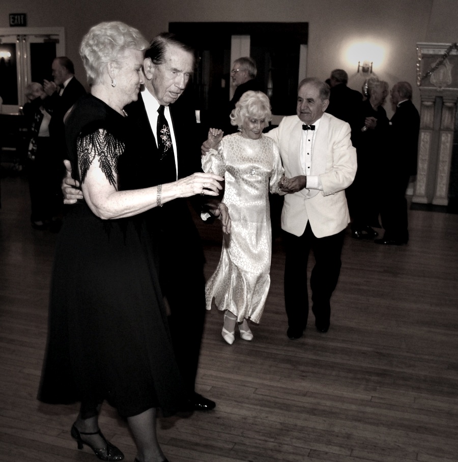 Rondeliers Black & White BAll January 2014