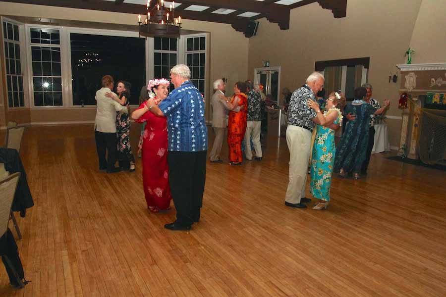 Dancing in Hawaii with the Rondeliers July 2014