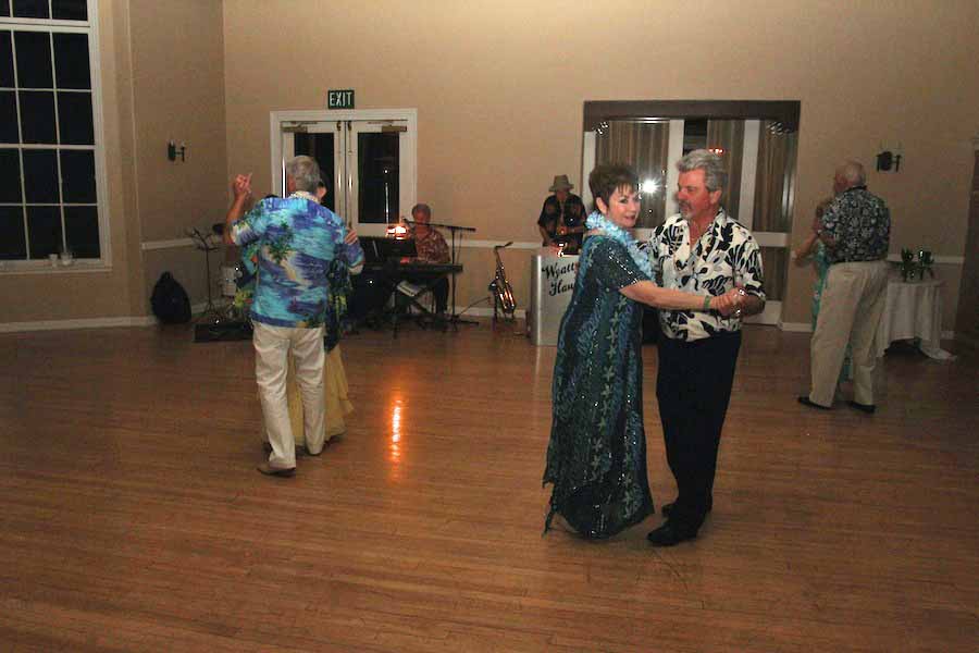 Dancing in Hawaii with the Rondeliers July 2014