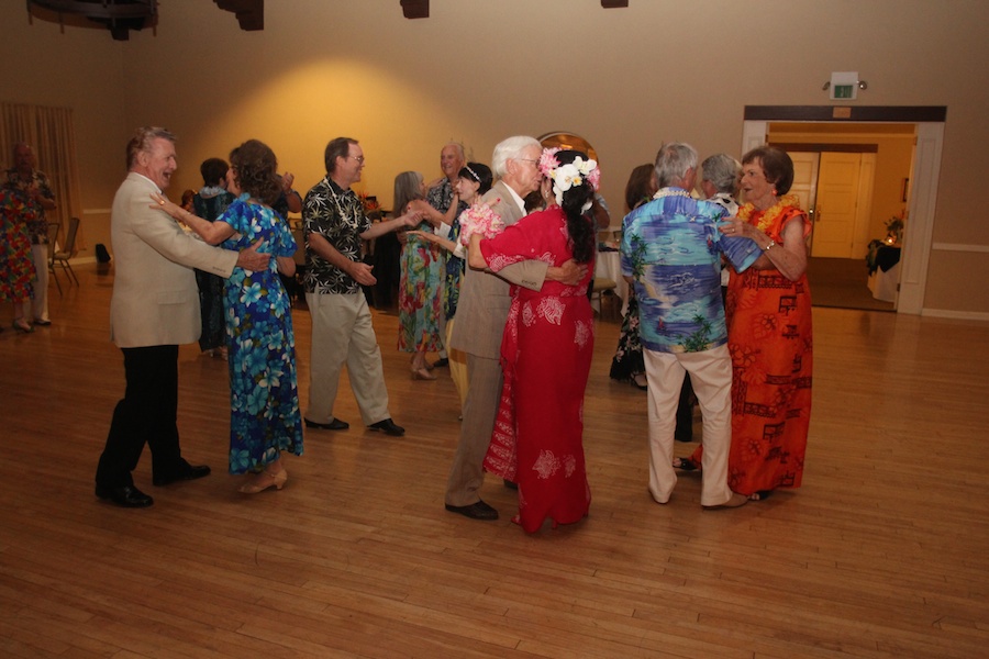 Dancing in Hawaii with the Rondeliers July 2014