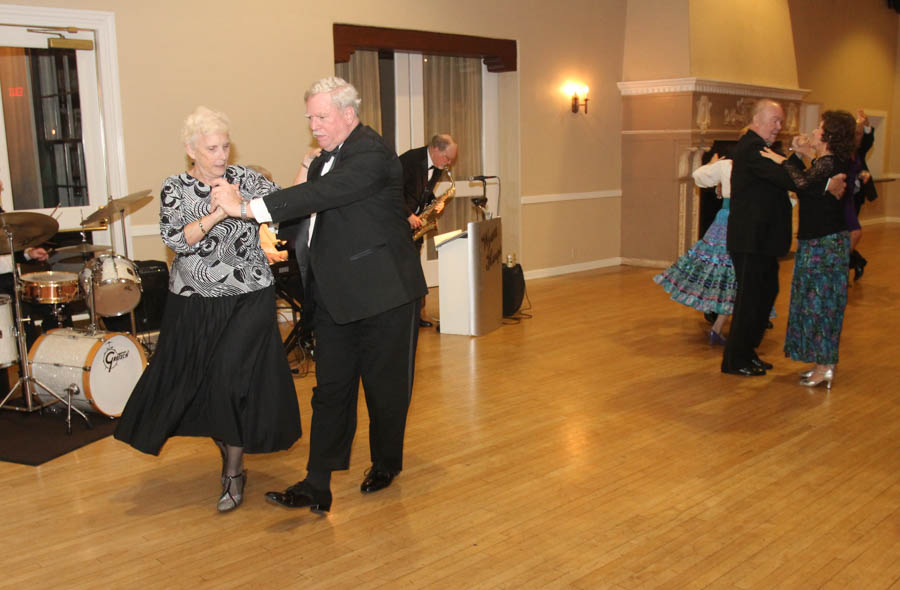 Rondeliers St Patricks Day dance March 2015