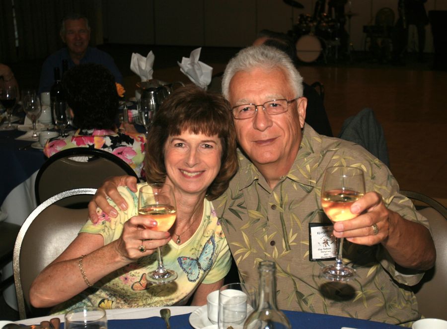 Dinner is served at the 2011 Starlighters Summer Casual Dance