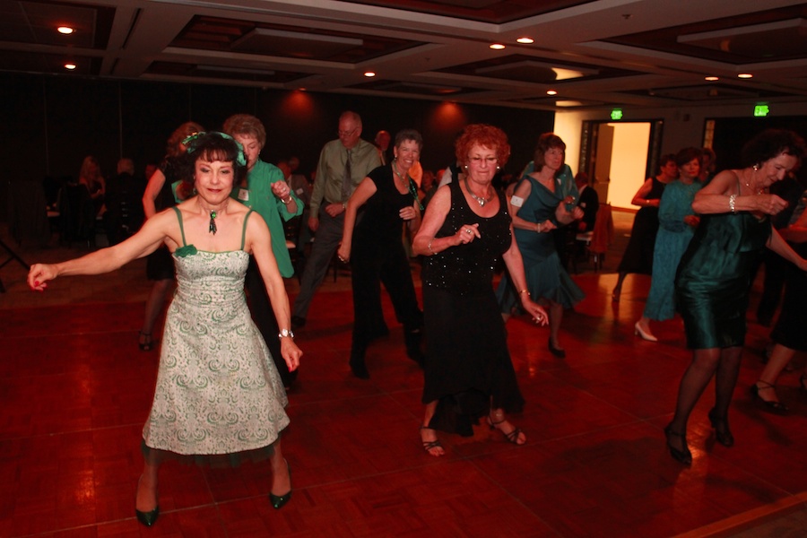 Who was at the Starlighter's March 2013 dance at Alta Vista Country Club??