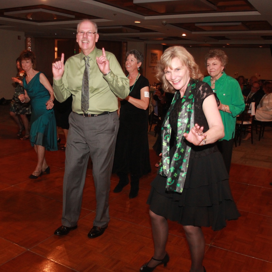 Who was at the Starlighter's March 2013 dance at Alta Vista Country Club??