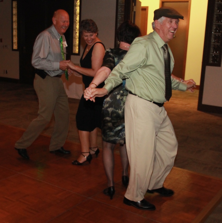 Who was at the Starlighter's March 2013 dance at Alta Vista Country Club??