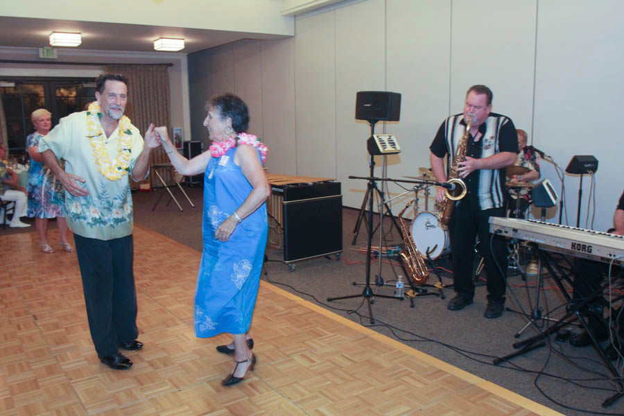 Dancing in the Hawaiian Island with the Starlighters 7/19/2015