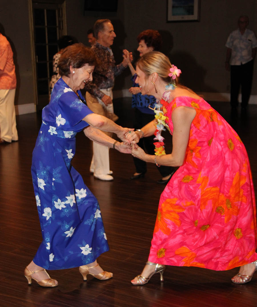 Starlighters dance in Hawaii July 2016