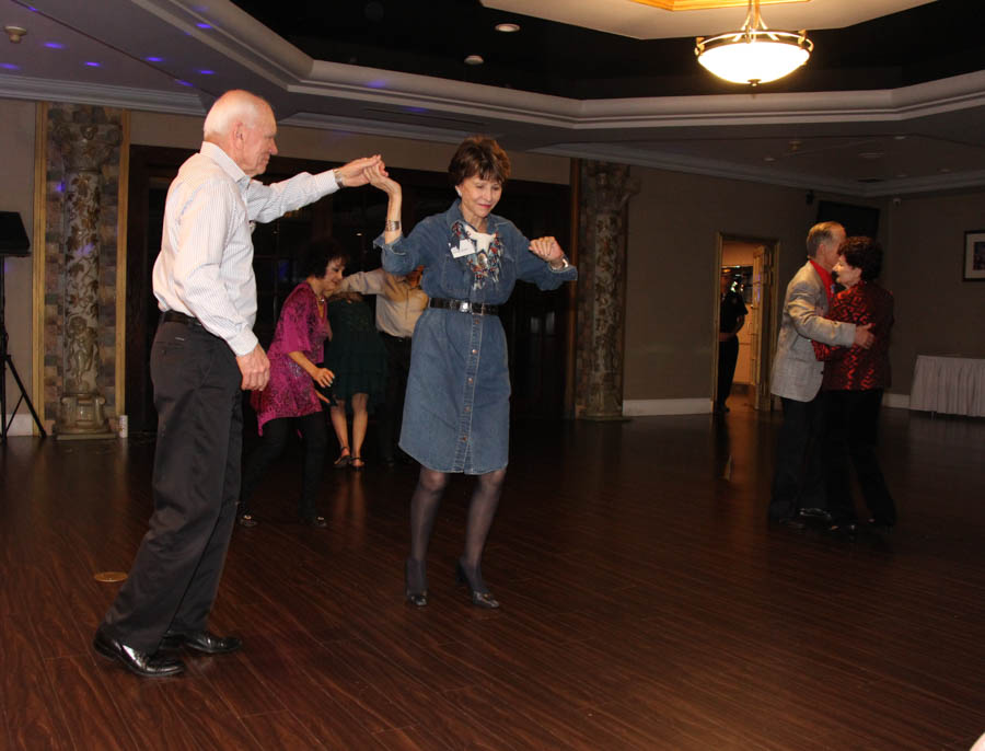 Starlighters Winter Casual Dance at Howard Johnsons in Fullerton 1/21/2017