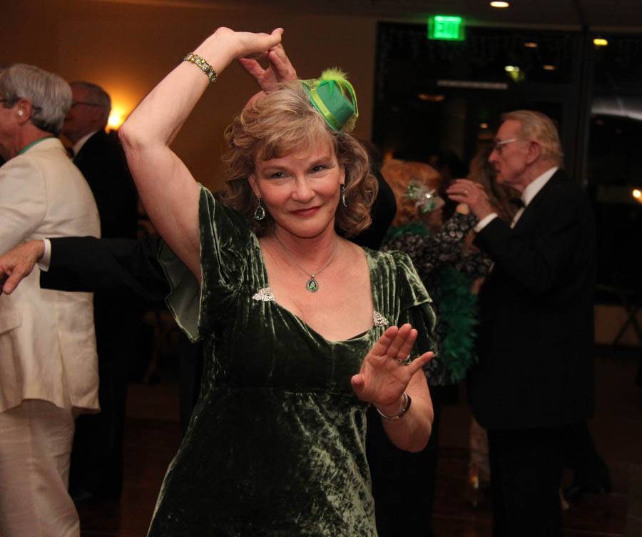 Dinner dancing at Yorba Linda Country Club on St. Patrick's Day 2018 with the Starlighter's Dance Club