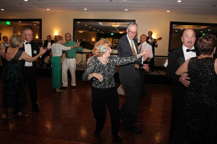 Dinner dancing at Yorba Linda Country Club on St. Patrick's Day 2018 with the Starlighter's Dance Club