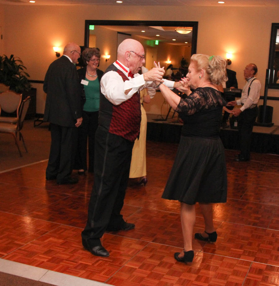 Dinner dancing at Yorba Linda Country Club on St. Patrick's Day 2018 with the Starlighter's Dance Club