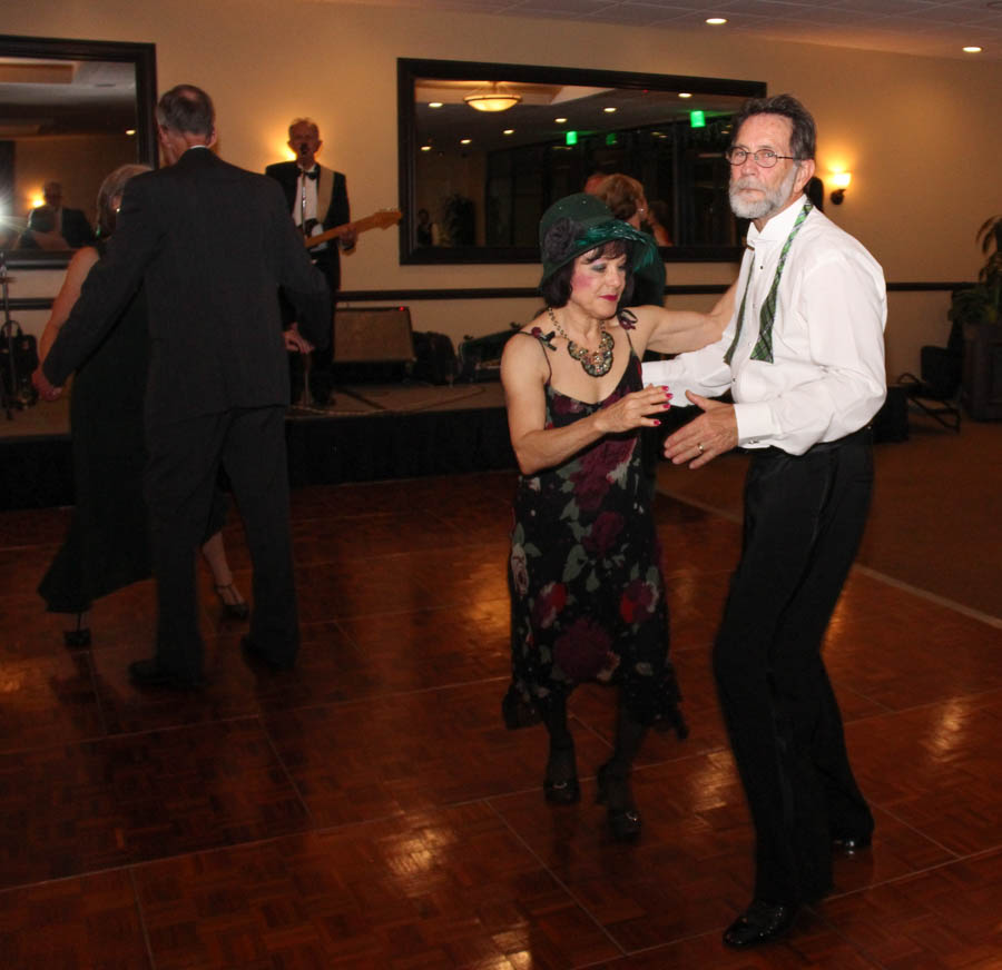 Dinner dancing at Yorba Linda Country Club on St. Patrick's Day 2018 with the Starlighter's Dance Club