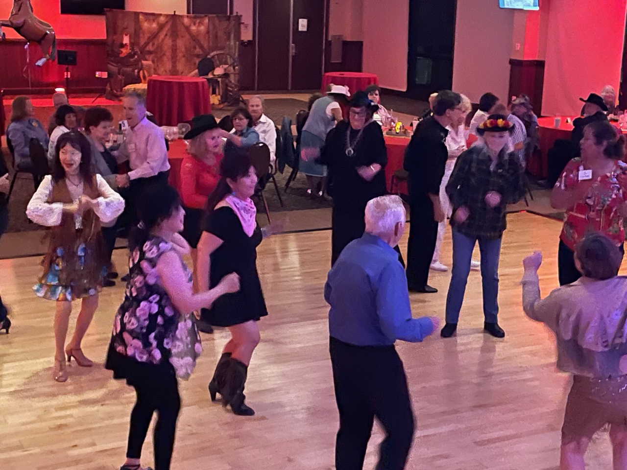 Starlighters Dance Club