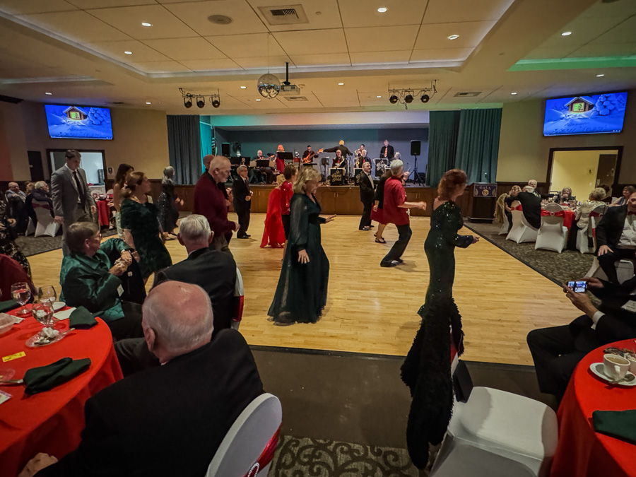 2025-11-16 Starlighters Post Dinner Dancing