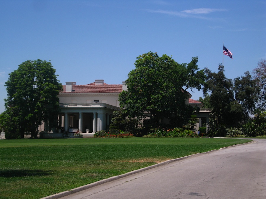 Arrival and a docent tour