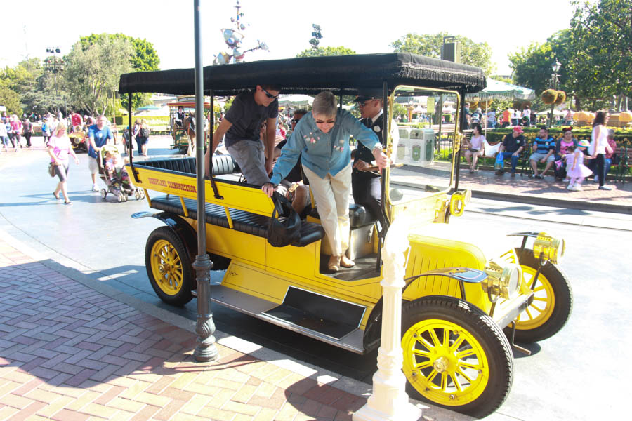 Life Day Seventeen at Disneyland with the Duda's