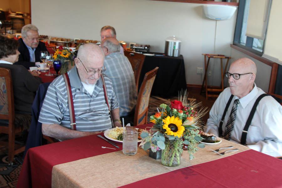 Liles' Family Thanksgiving at Old Ranch Country Club 2016