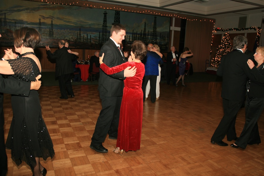 Topper's Mistletoe Ball 2012 post dinner dancing