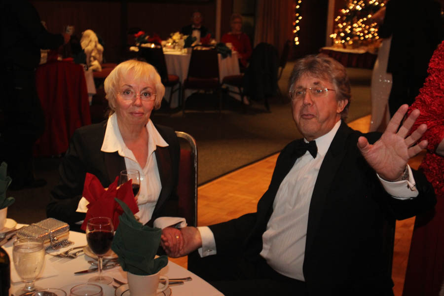 Topper's 2014 Mistletoe Ball