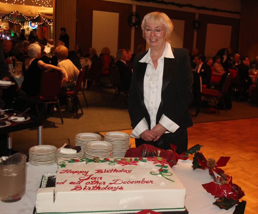 Dancing at the Mistletoe Ball with the Toppers December 2014