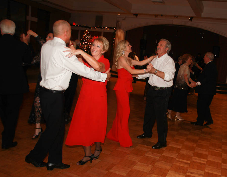 Dancing at the Mistletoe Ball with the Toppers December 2014