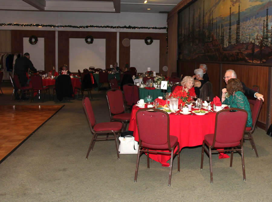 Topper's Mistletoe Ball December 21st 2018 at the Long Beach Petroleum Club