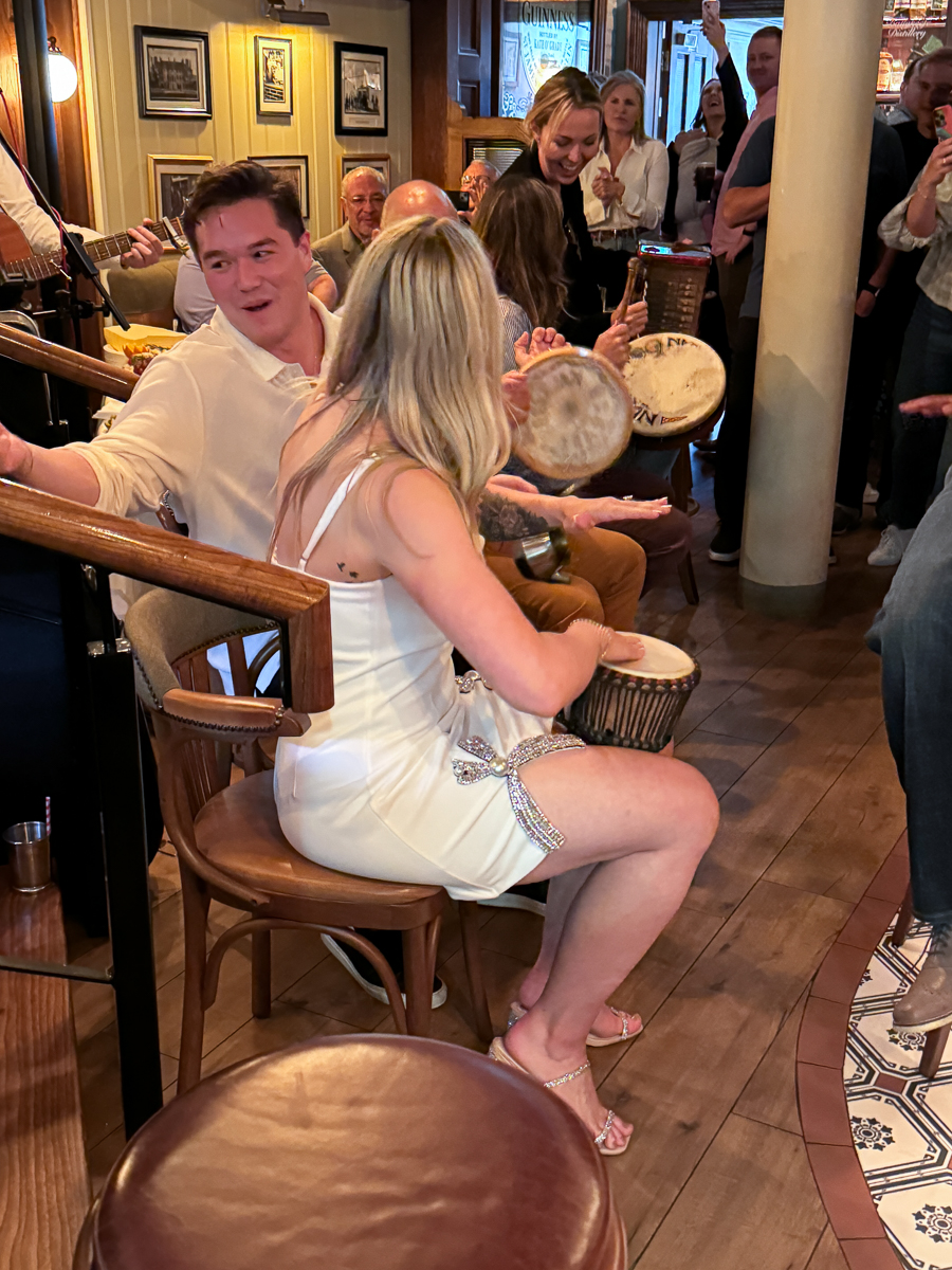 Day 8 Meet And Greet At A Pub