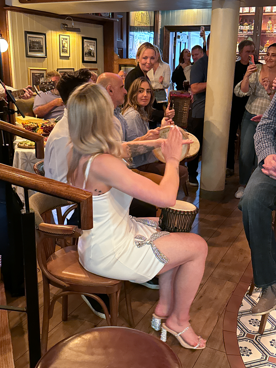Day 8 Meet And Greet At A Pub