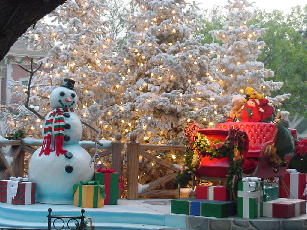 Christmas Eve At Disneyland 2000