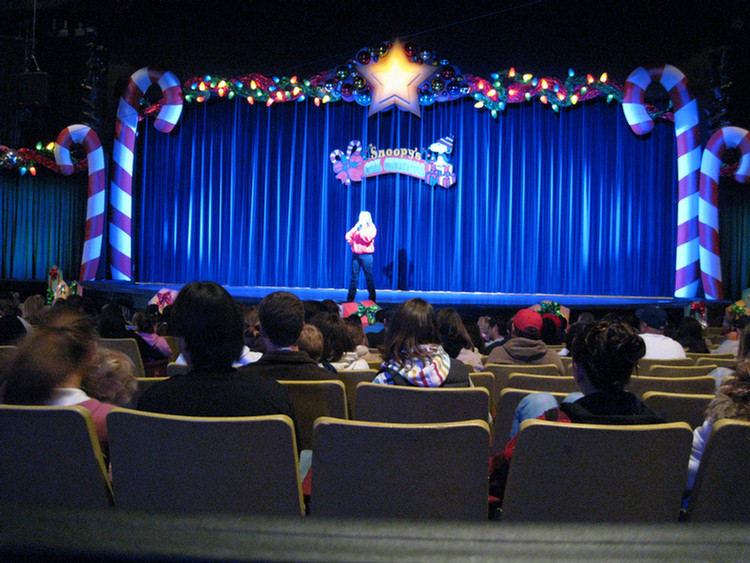 Christmas visit to Knotts  2008