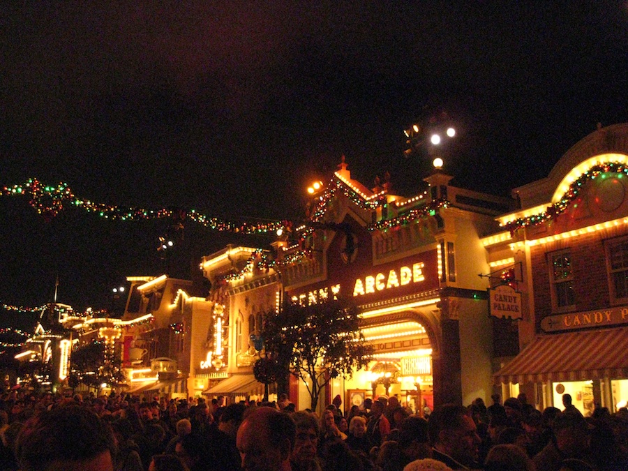 A visit to Disneyland with family December 2012