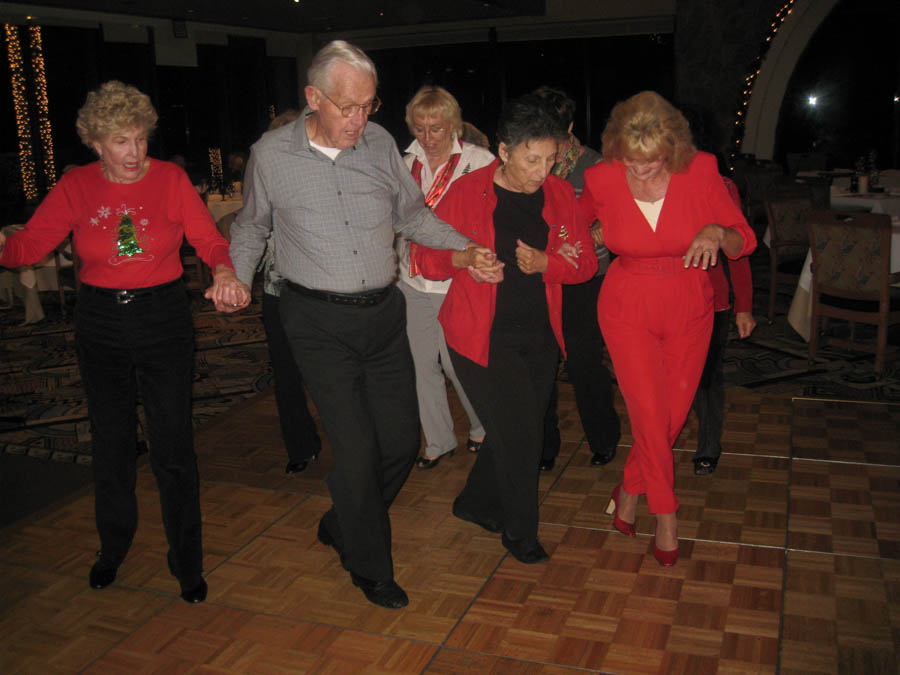 Seasons's 52, The Grinch, and Dinner Dancing
