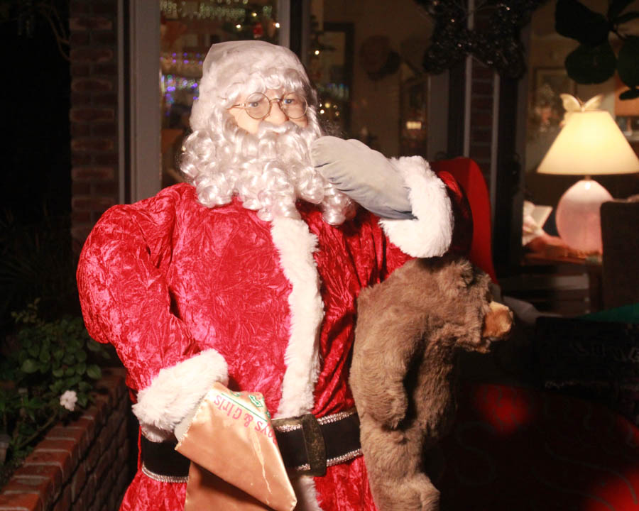 Our annual walk through Naples Charistmas 2014