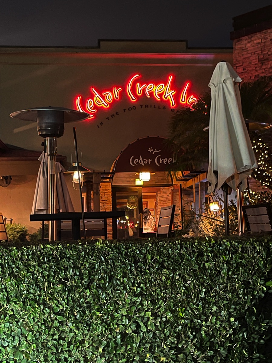 2023-11-19 Alley Cats And Dinner At Ceder Creek