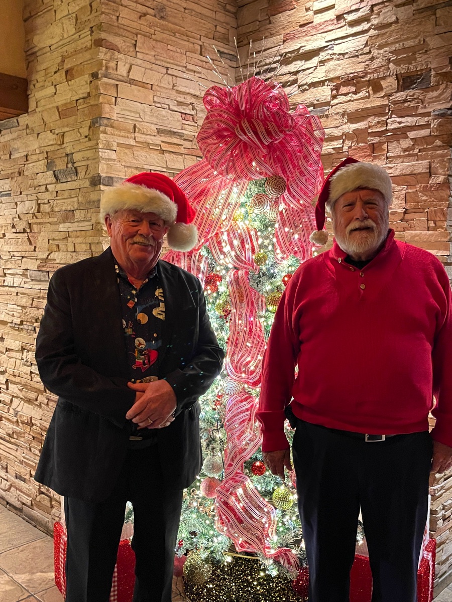 2023-11-19 Alley Cats And Dinner At Ceder Creek