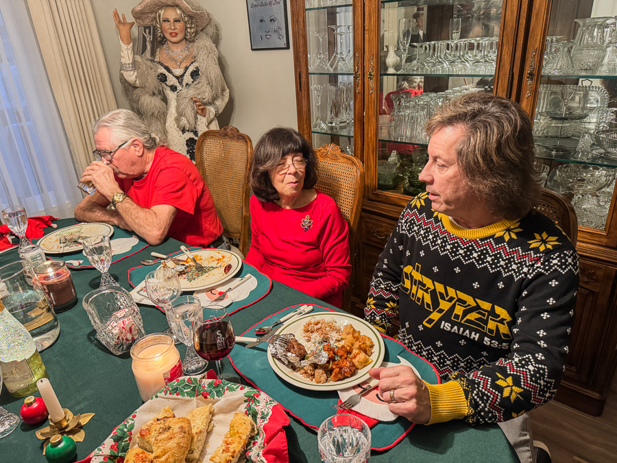 2025-12-25 Christmas Dinner With Friends And Family