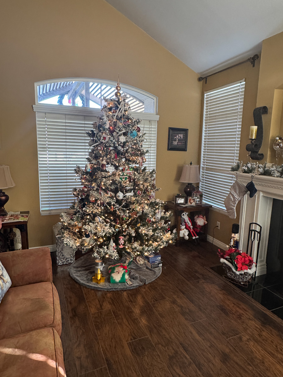 2025-12-28 Riverside Mission Inn Dinner With The Dudas