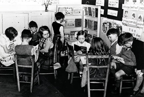 Kids in school 1950's