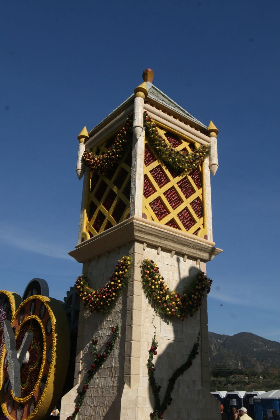 New Years 2012 Rose Parade floats