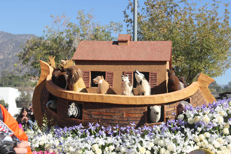 Rose Parade Floats New Years 2015 and lunch at Santorini