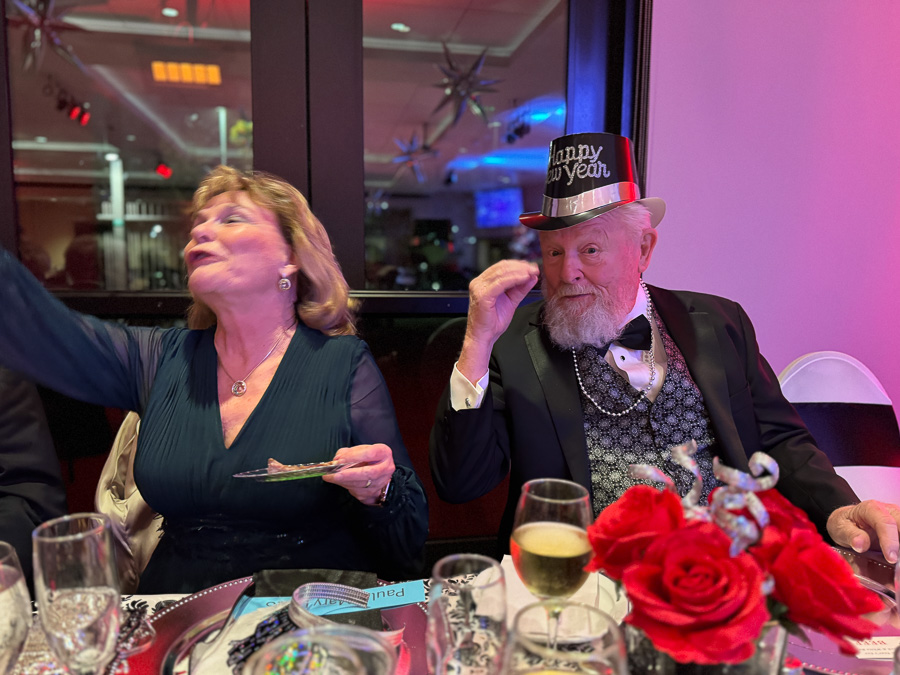 2024-112-31 New Years Eve 2025 At The Santa Ana Elks