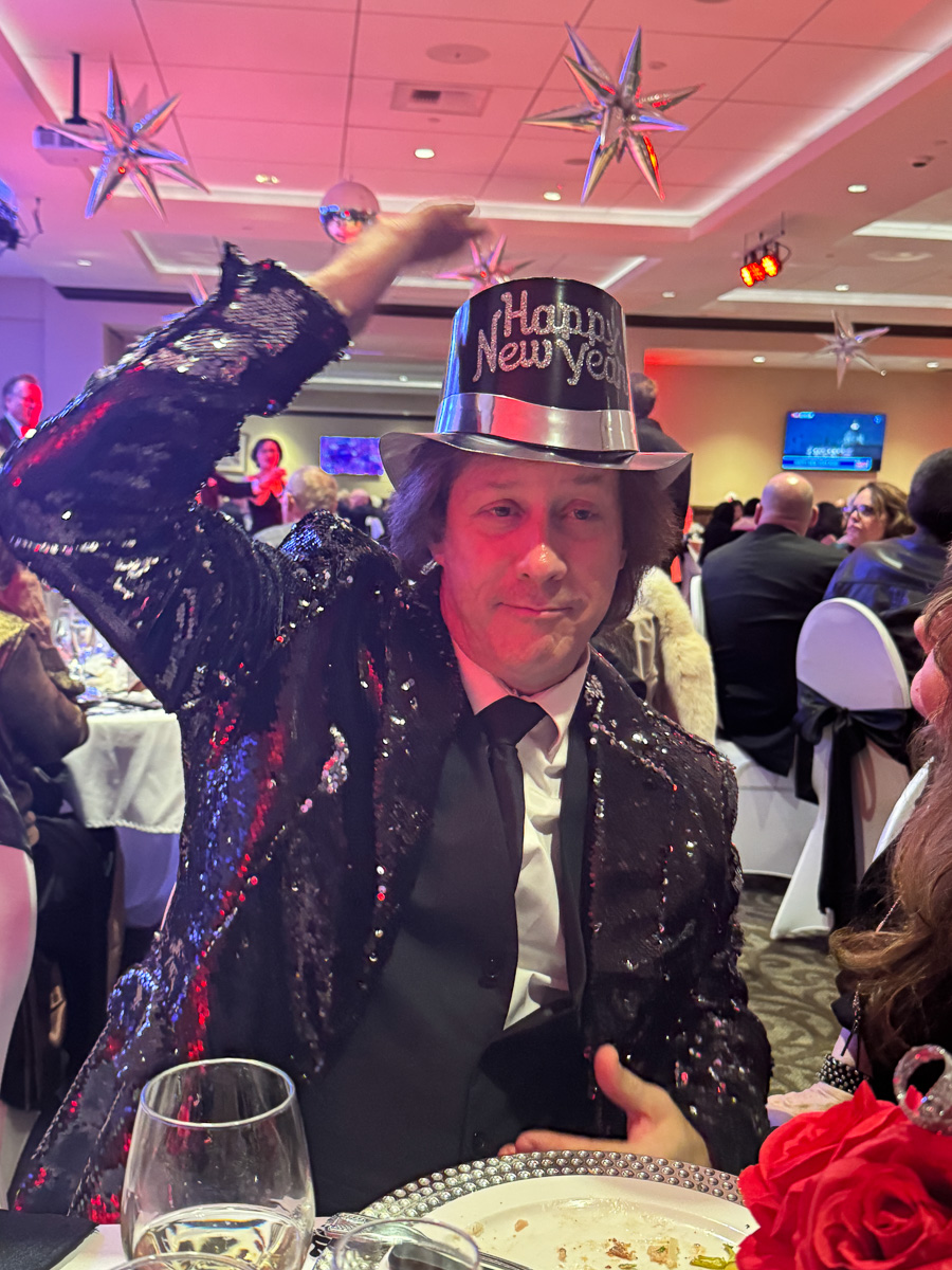 2024-112-31 New Years Eve 2025 At The Santa Ana Elks