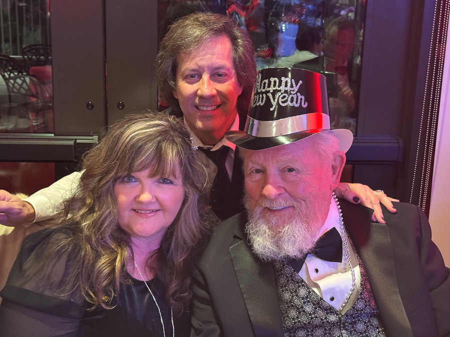 2024-112-31 New Years Eve 2025 At The Santa Ana Elks
