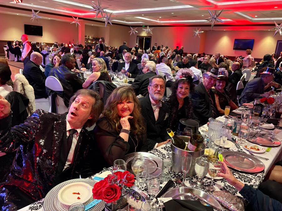 2024-112-31 New Years Eve 2025 At The Santa Ana Elks
