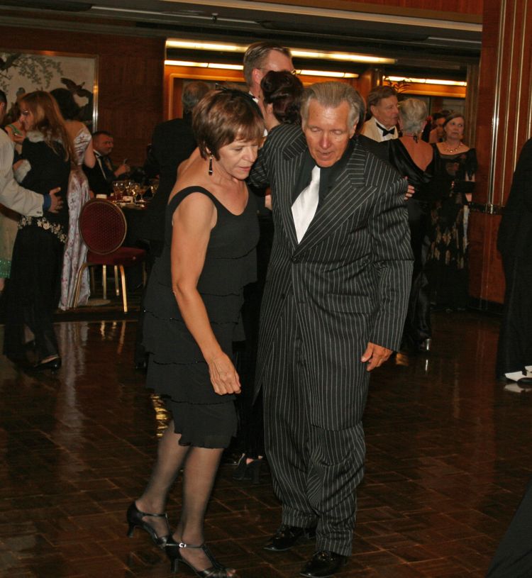 Inside the Art Deco 2010 Dance