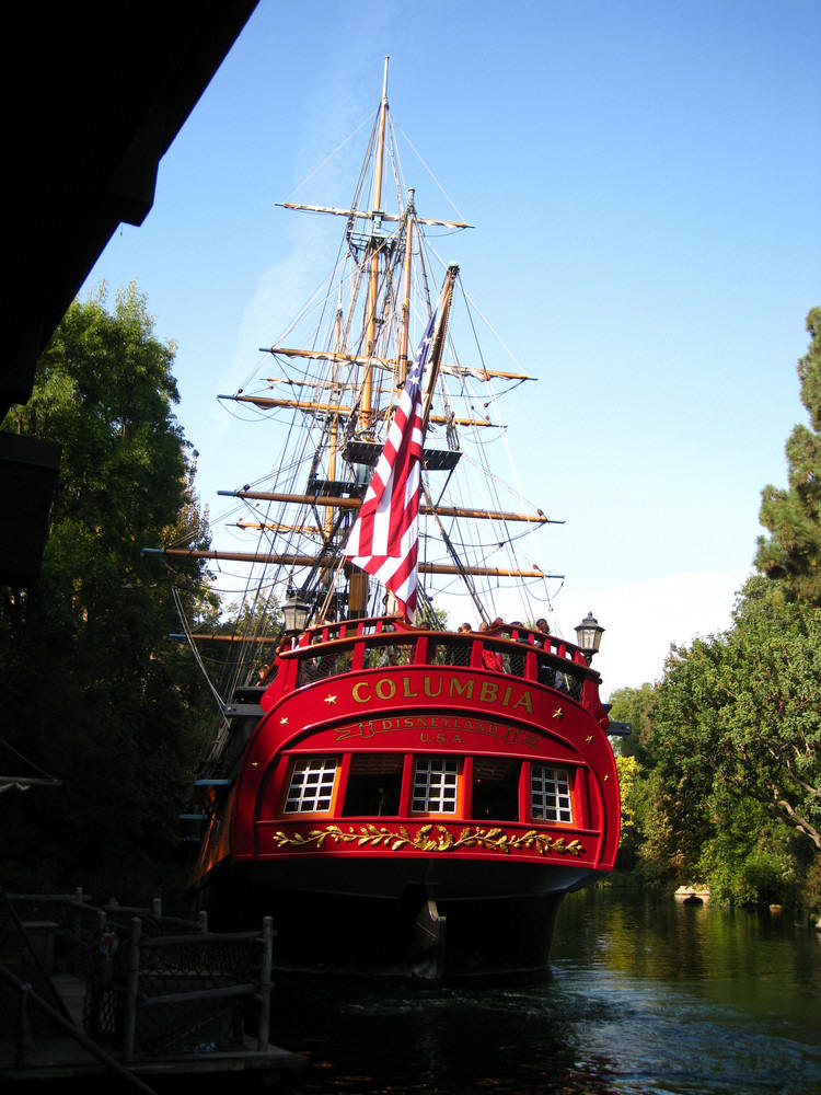 Theio's first visit to Disneyland